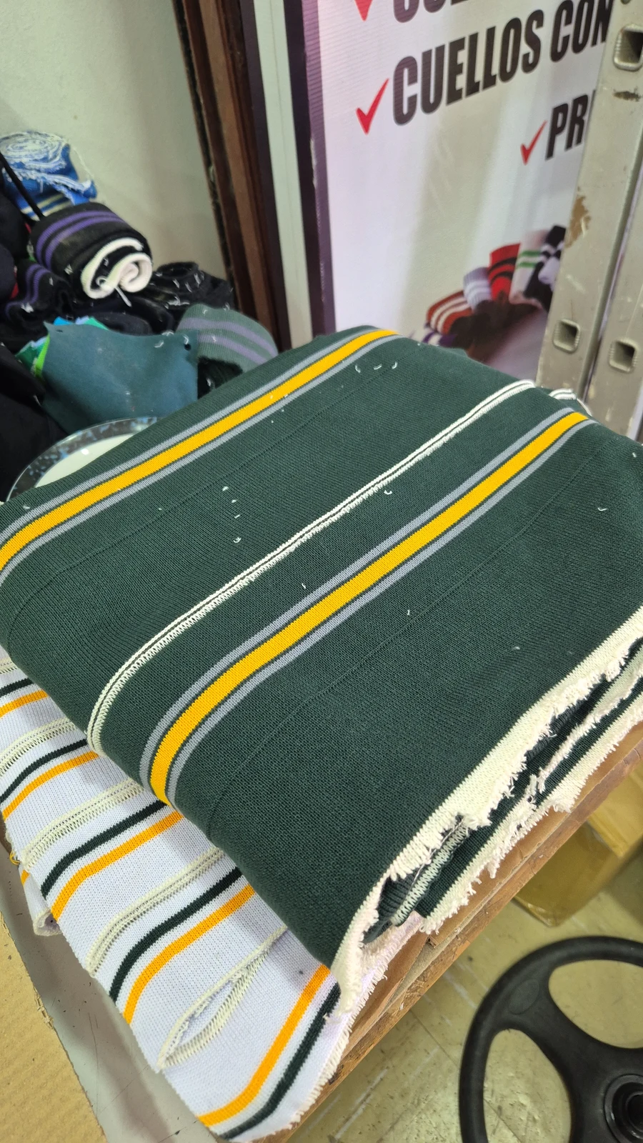 Tejidos verdes fabricados en nuestro taller